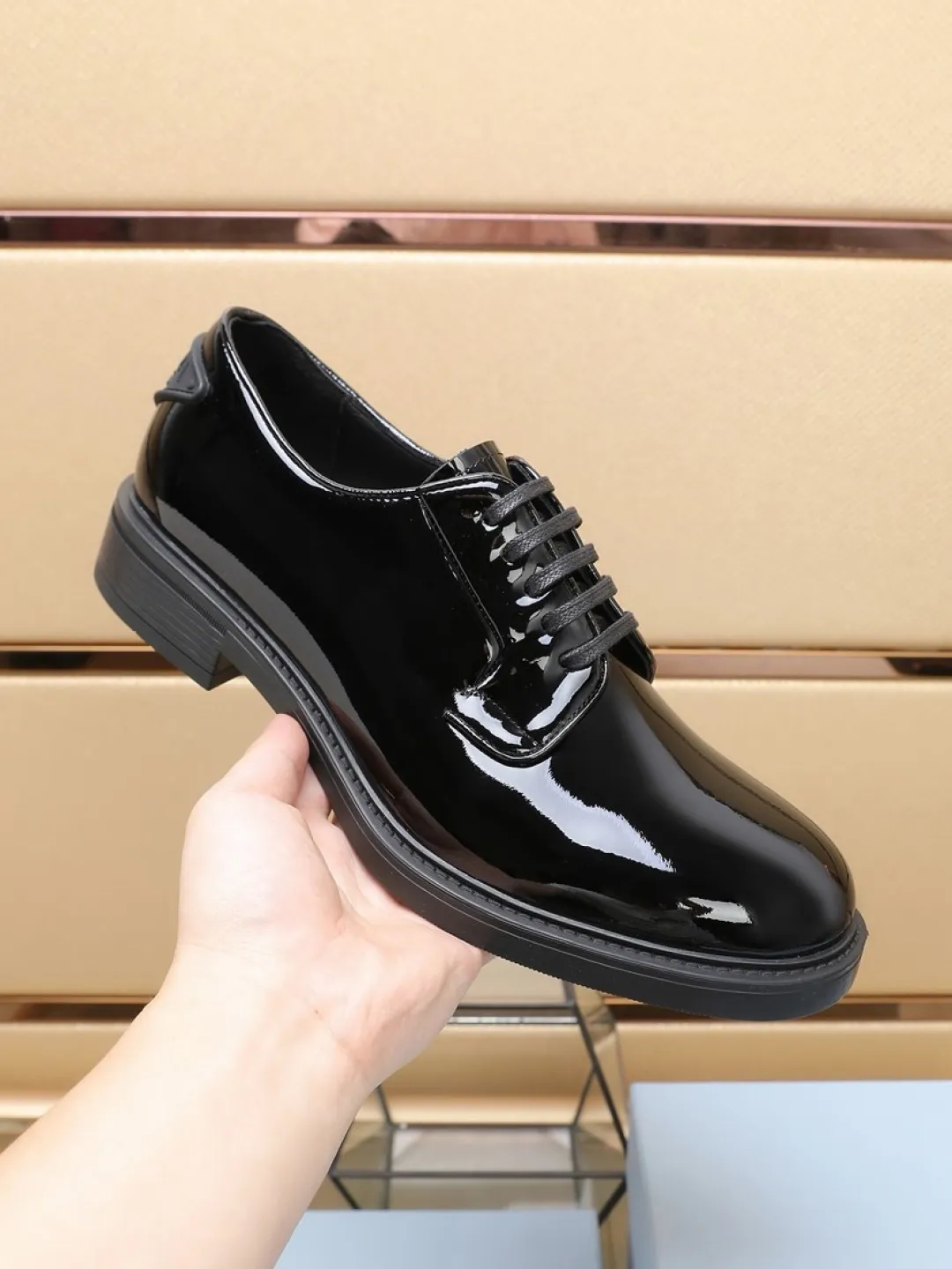 P640💰🔥《PRADA》👏Latest • High-end top brand luxury ~ purchasing agency, top quality. New fashionable business men's shoes🔜The uppers are made of original open-edge beaded cowhide➕cowhide·lining, with fine workmanship. The original stylish and soft combination wear-resistant and non-slip outsole is light and comfortable on the feet. The real thing looks better in real life. Size: 38/45
